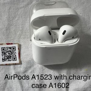 Second-hand Genuine Apple AirPods A1523 with charging Case A1602 tested on IPhone 13 with IOS 26.6.1 Second-hand Genuine Apple AirPods A1523 with charging Case A1602 tested on IPhone 13 with IOS 26.6.1